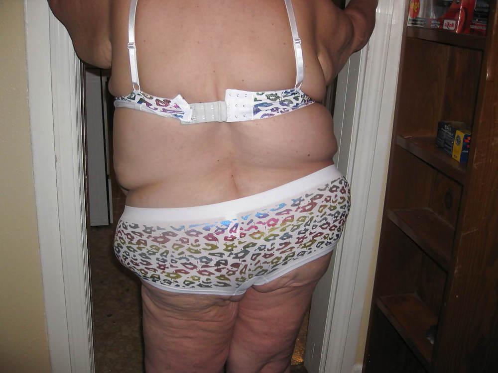 10P Sexy white bra and panties 