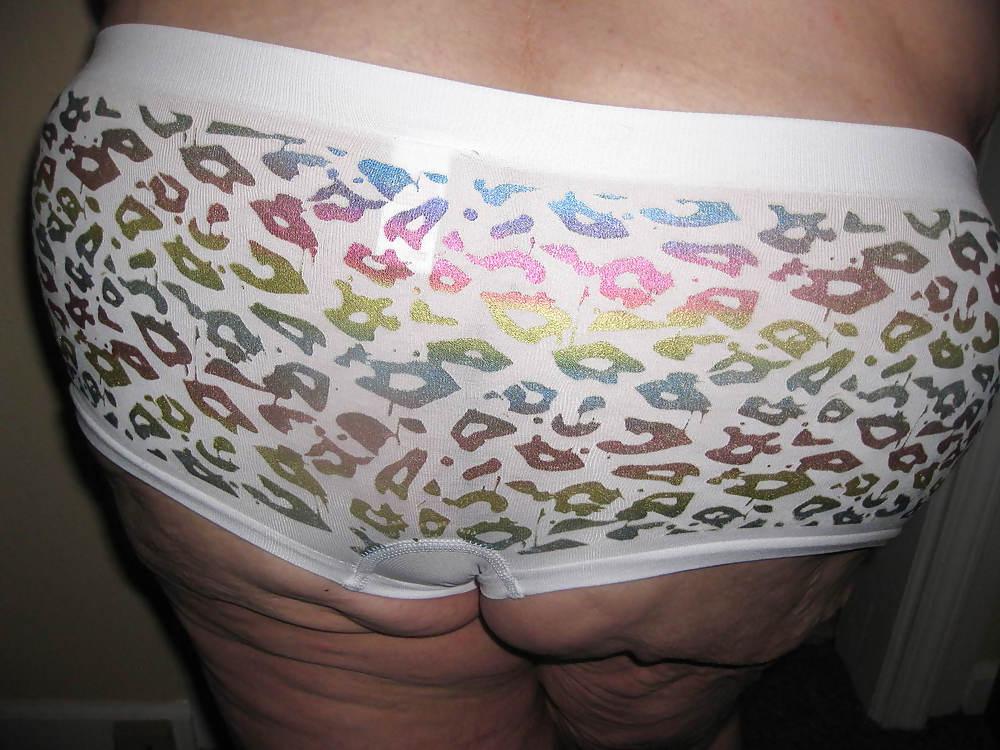 10P Sexy white bra and panties 