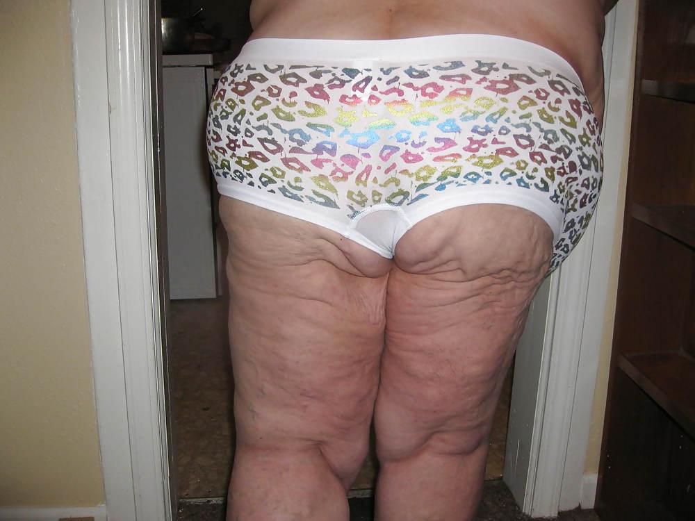 10P Sexy white bra and panties 