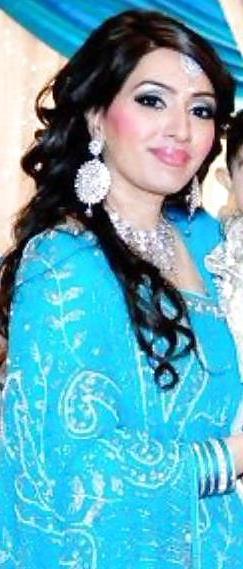 25P Hot and Sexy Indian, Desi, NRI, Punjabi Cheating Slut Wife!!