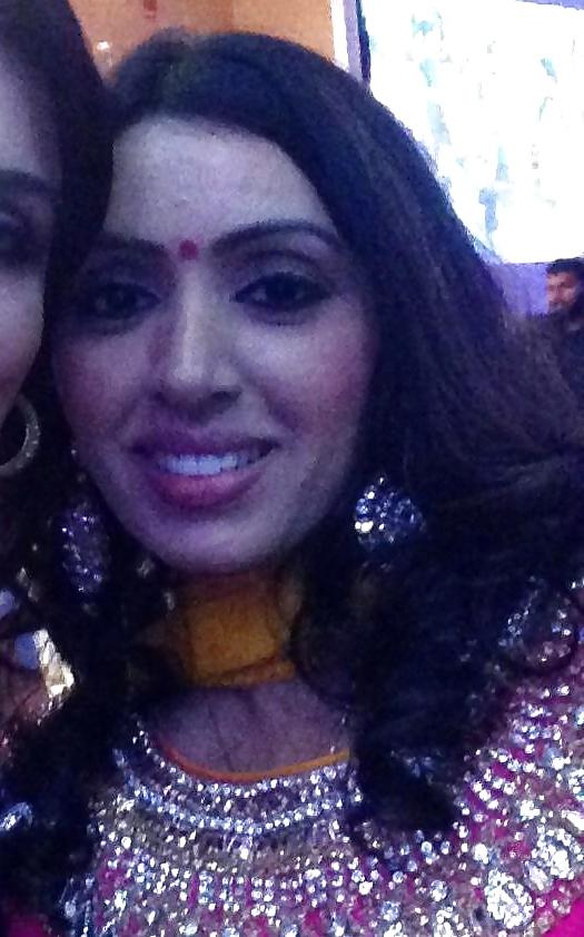 25P Hot and Sexy Indian, Desi, NRI, Punjabi Cheating Slut Wife!!
