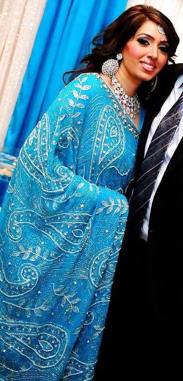 25P Hot and Sexy Indian, Desi, NRI, Punjabi Cheating Slut Wife!!