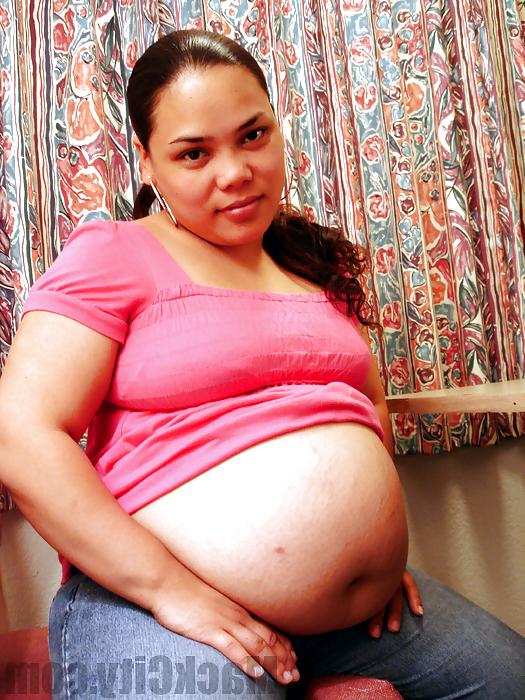 17P 8 months pregnant Island chick