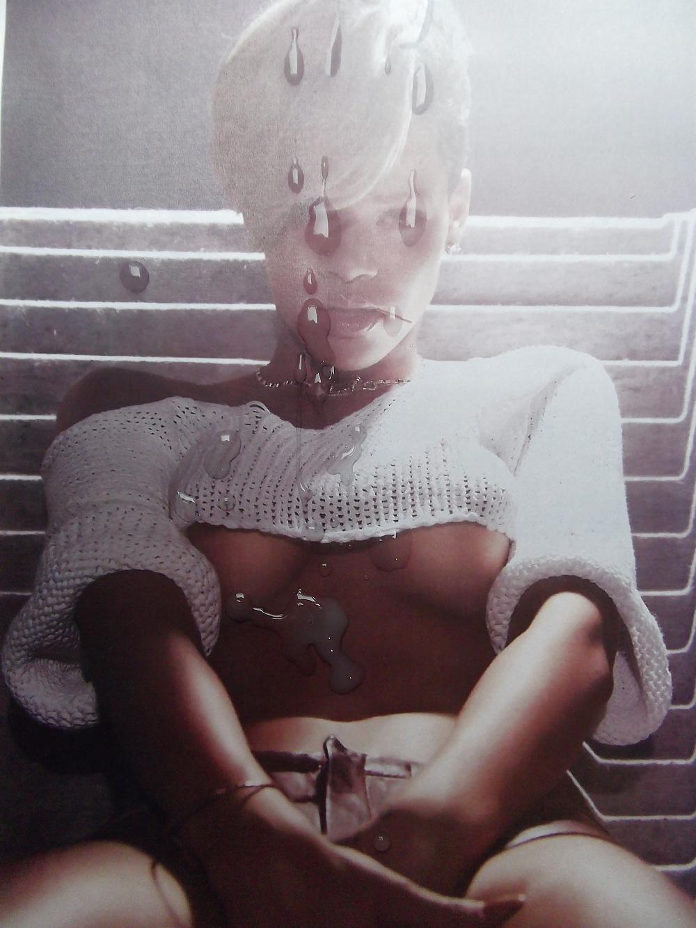 10P Cum on Rihanna