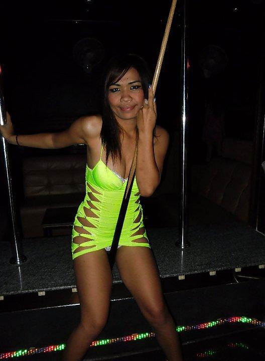 25P Pattaya bar and show girls