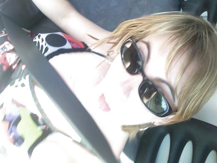 9P French Girl's Face Pics : Geraldine