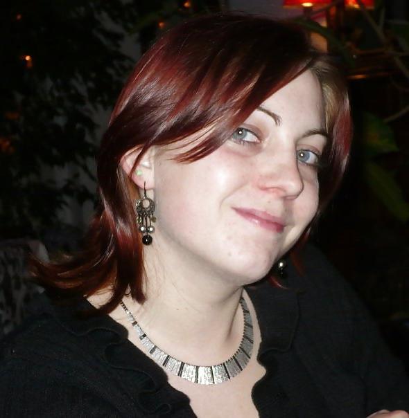 9P French Girl's Face Pics : Geraldine
