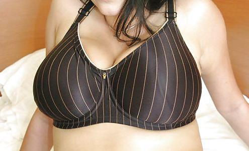 19P Chunky tits in bra 10