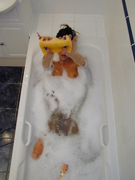 25P Kavitha sidhu bath