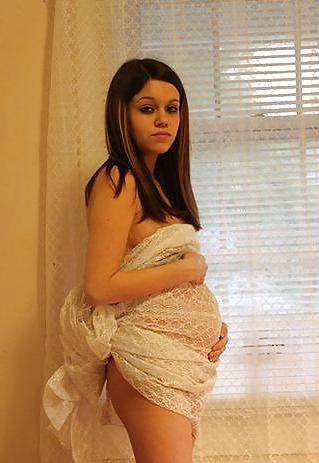 25P Beautiful Pregnant