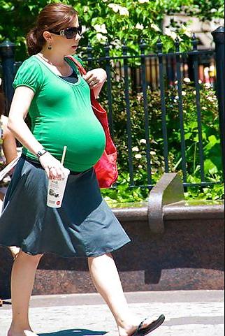 25P Beautiful Pregnant