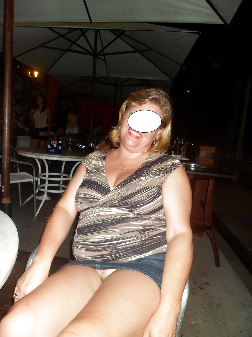 12P ANOTHER NIGHT AT THE BAR