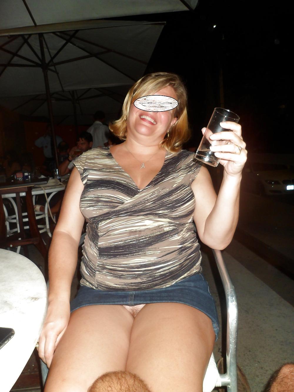 12P ANOTHER NIGHT AT THE BAR