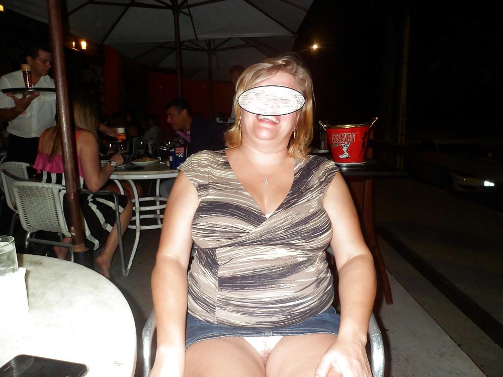 12P ANOTHER NIGHT AT THE BAR