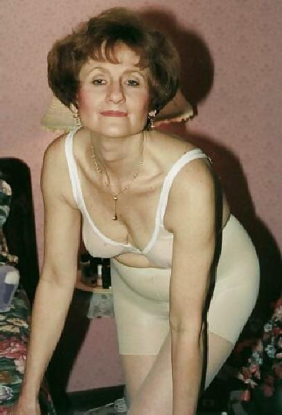 11P Panty girdle 12