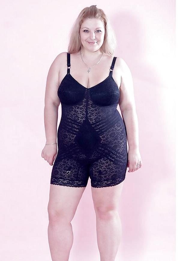 11P Panty girdle 12
