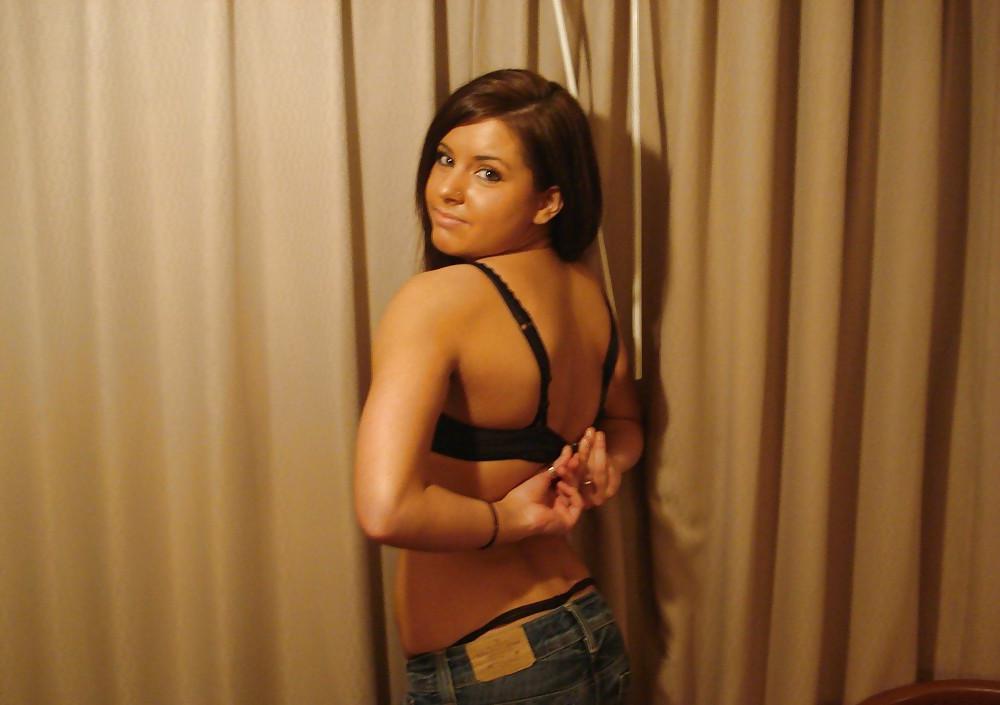 25P Sexy Teen With Pretty Lips