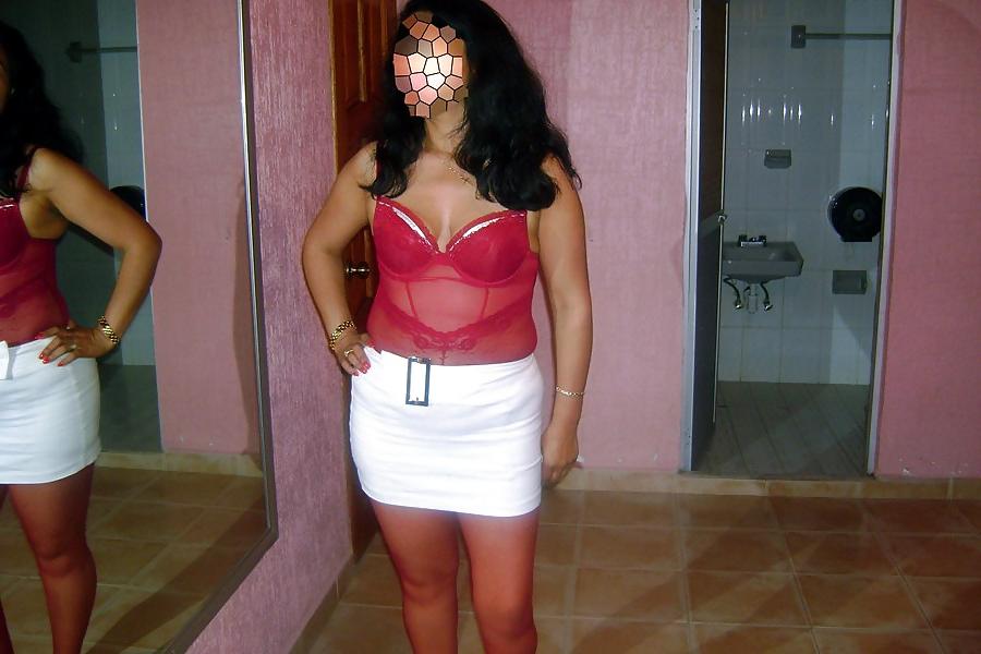 10P Mexican milf