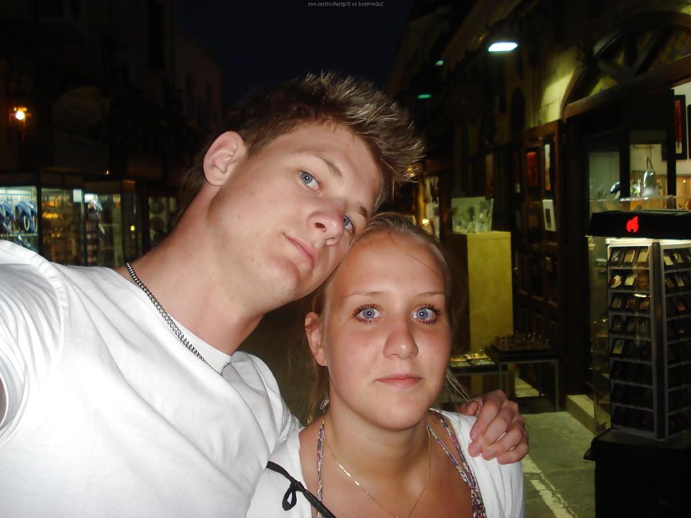 25P Nice Blond Girlfriend