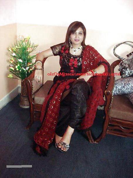 23P Pakistani Air hostess I fucked in Lahore 2010