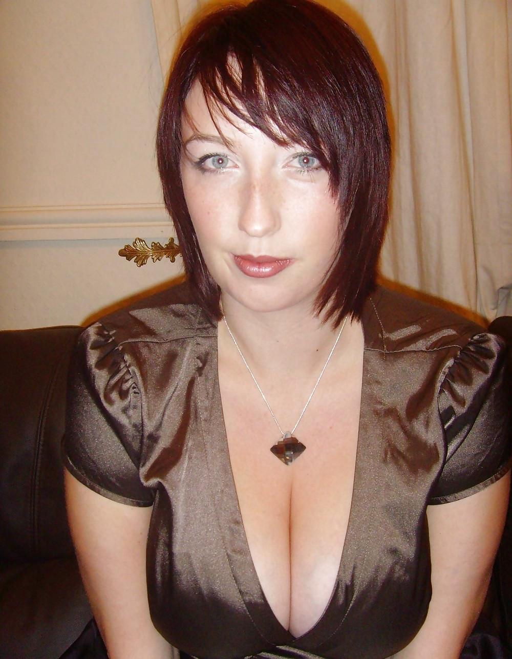 20P Pregnant mom plays with herself and not her niece