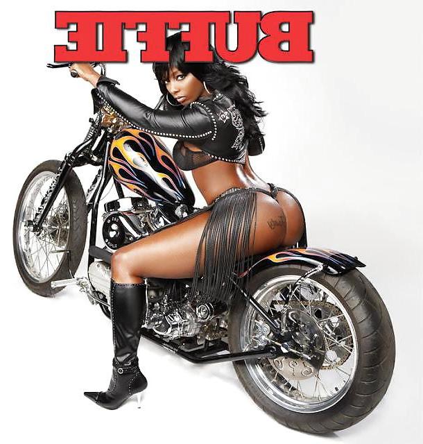 10P Ebony Biker Babe With Booty!
