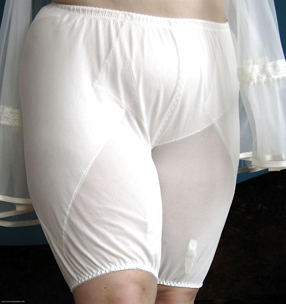 11P Panty girdle 14
