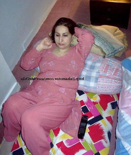 12P Pakistani Heera Mandi Mature whore I've fucked