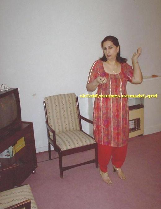 12P Pakistani Heera Mandi Mature whore I've fucked