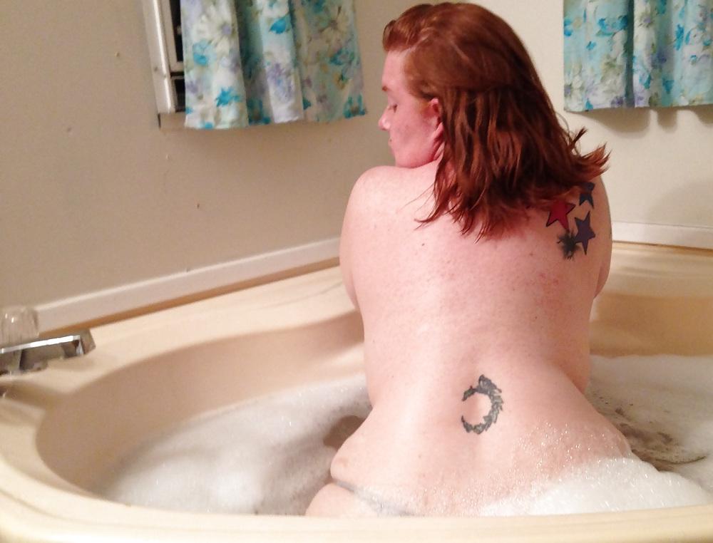 20P Sexy Bath Time Fun With Red and some 69ing