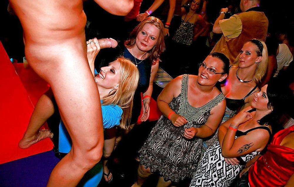 25P CFNM-PARTY