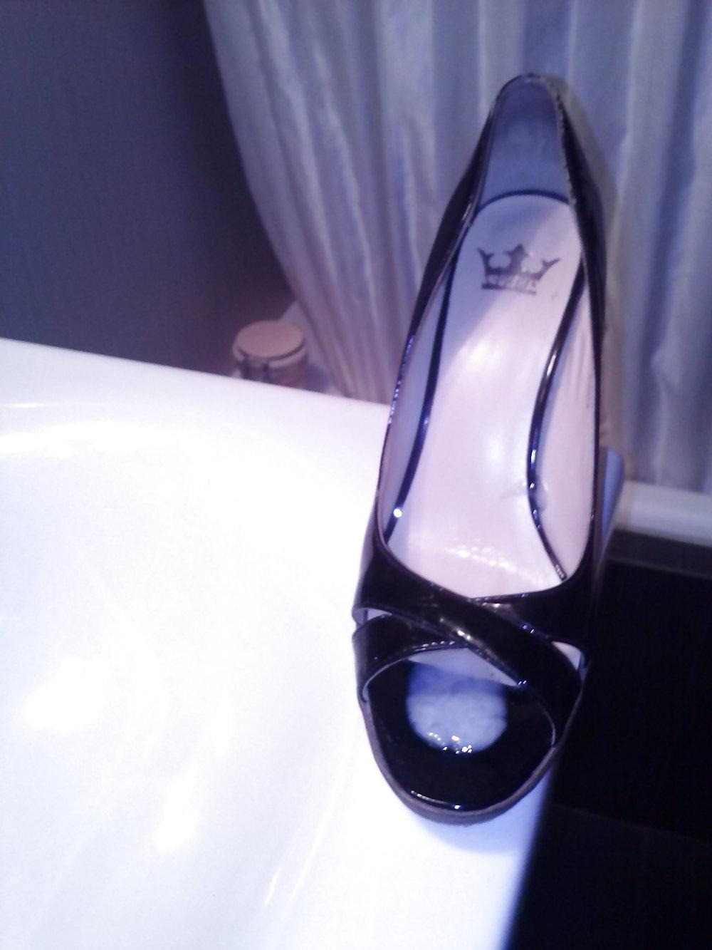 14P Milf - feet