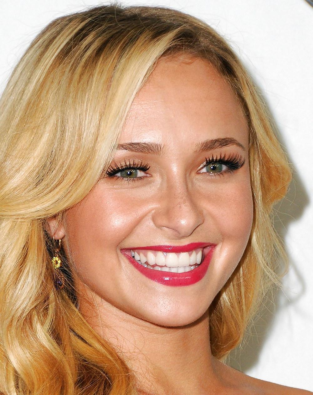 18P More Hot celebs faces i want to cum on 