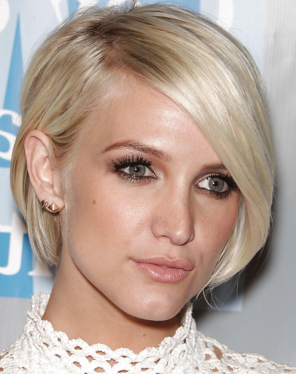 18P More Hot celebs faces i want to cum on 