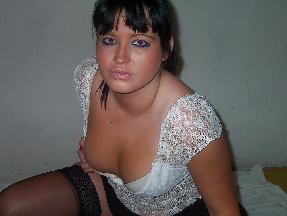 22P Not pretty these women. Any you like to fuck? 