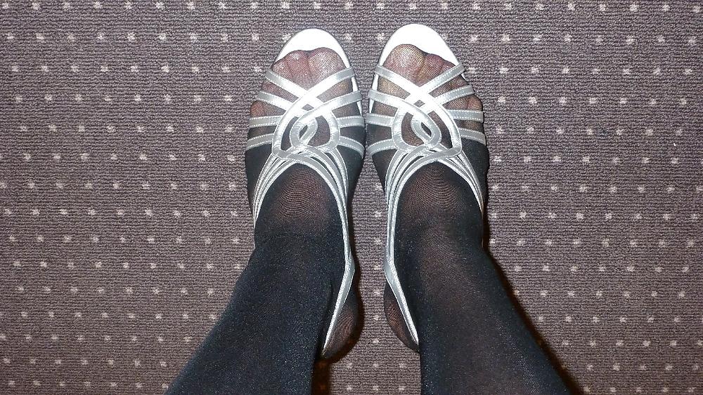 10P Cum on nylonfeet