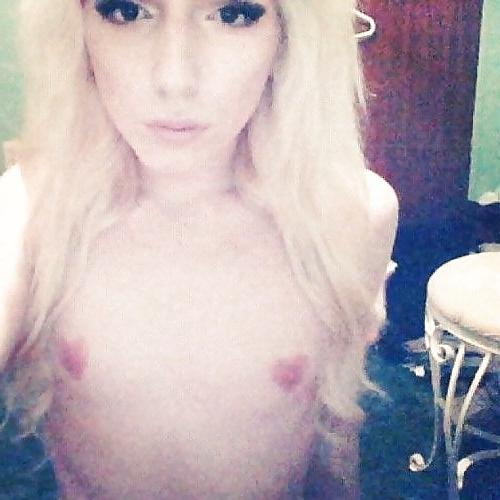 25P Tgirl delight1