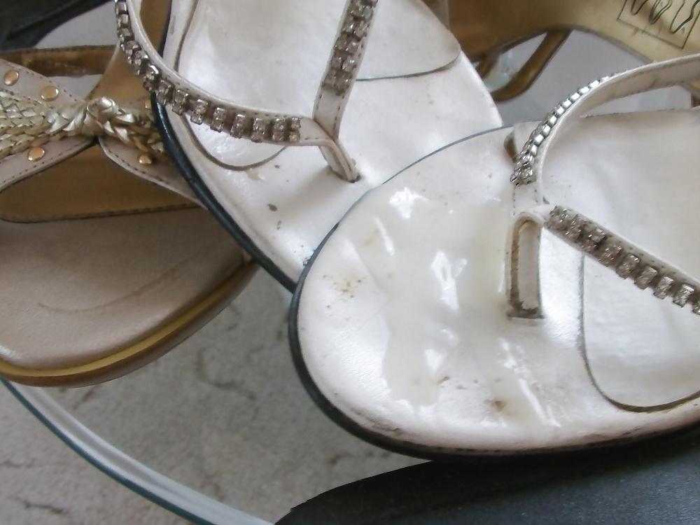 12P Cum on wife white flip flop