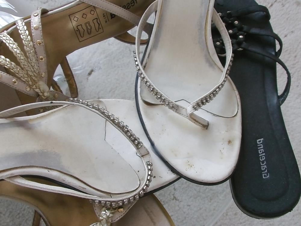12P Cum on wife white flip flop