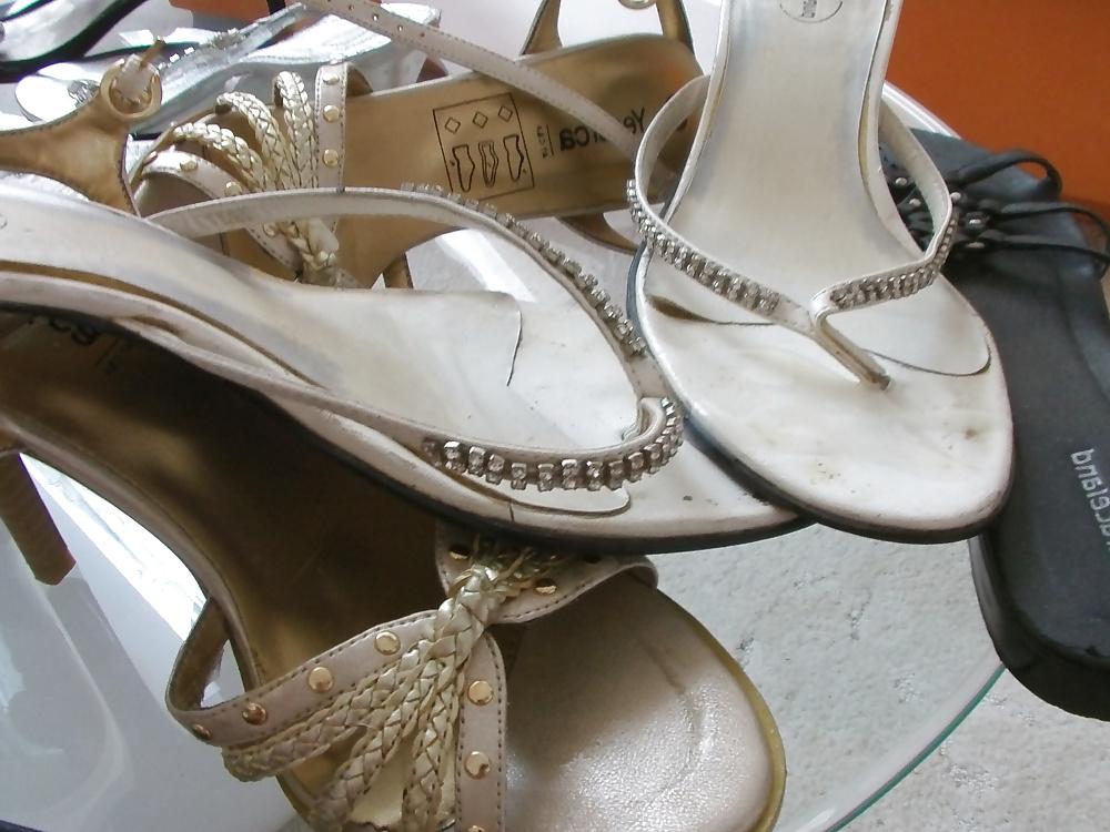 12P Cum on wife white flip flop