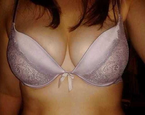 21P Woman their sell bra on the net 