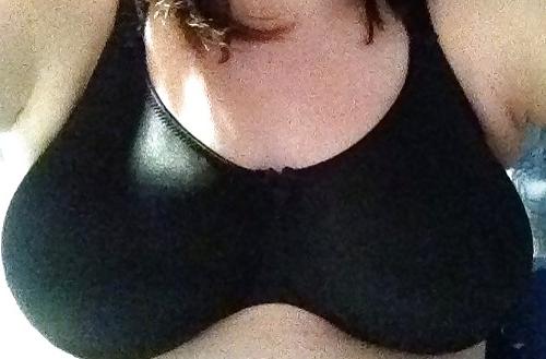 21P Woman their sell bra on the net 
