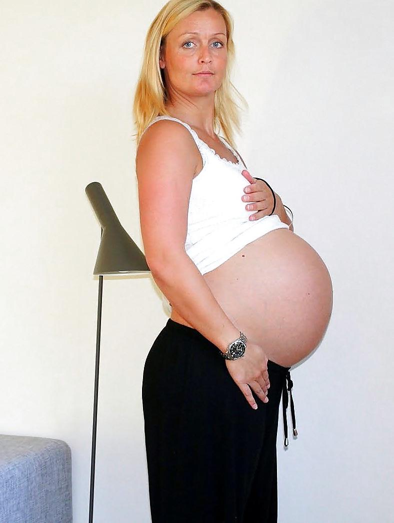 20P PREGNANT AND SEXY 1
