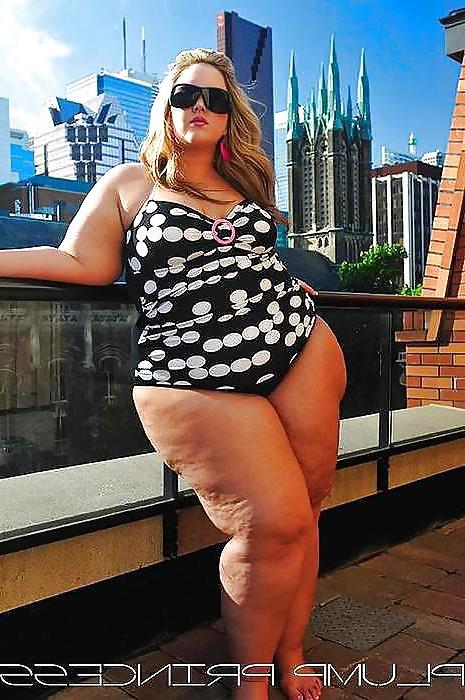 25P Thick broads i'd fuck 2
