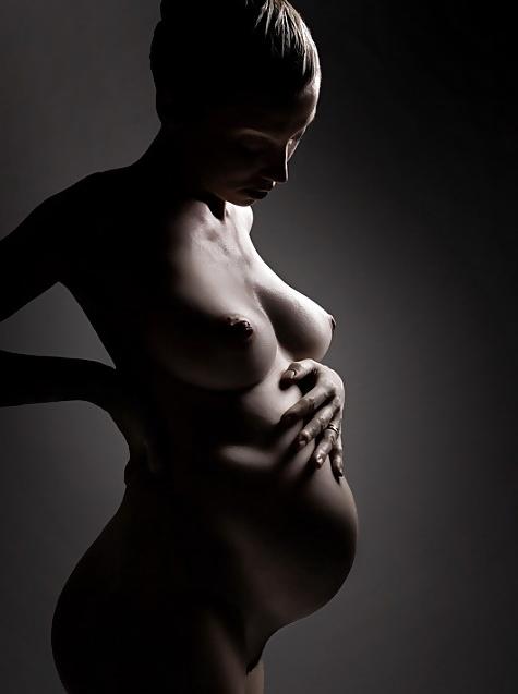 22P Pregnant goddesses