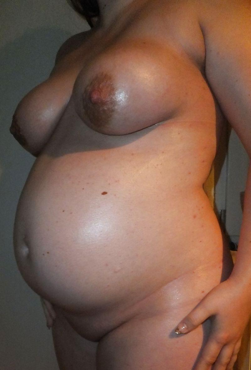 9P Pregnant 7th Month