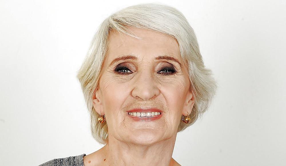 20P Granny face