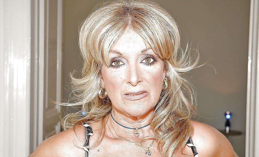 20P Granny face