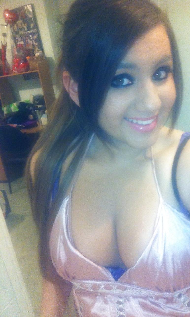 25P Cum on this facebook slut!