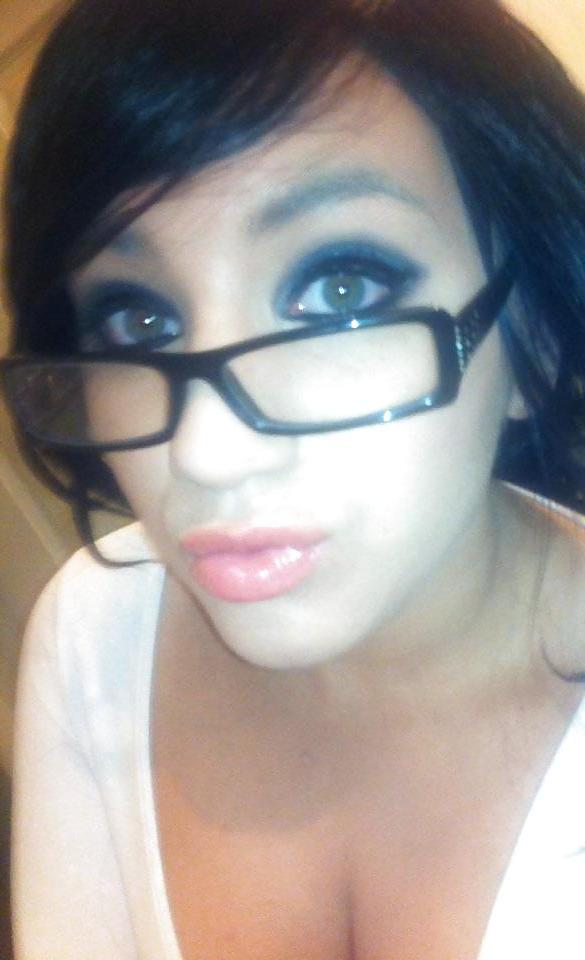 25P Cum on this facebook slut!